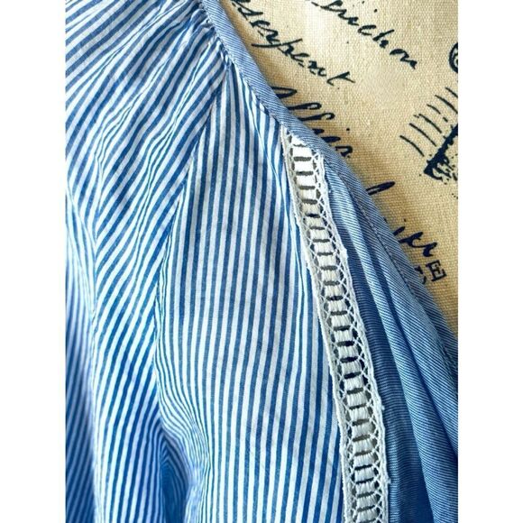 Ivanka Trump Women’s Sz. Large Blue White Striped Relaxed Fit Puff Sleeve Blouse - Picture 5 of 12